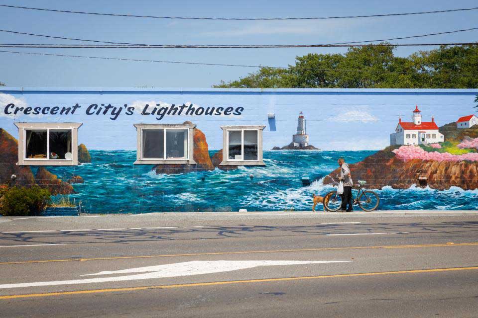 Lighthouse Mural on side of buidling