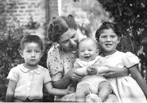 Claire Accomando family