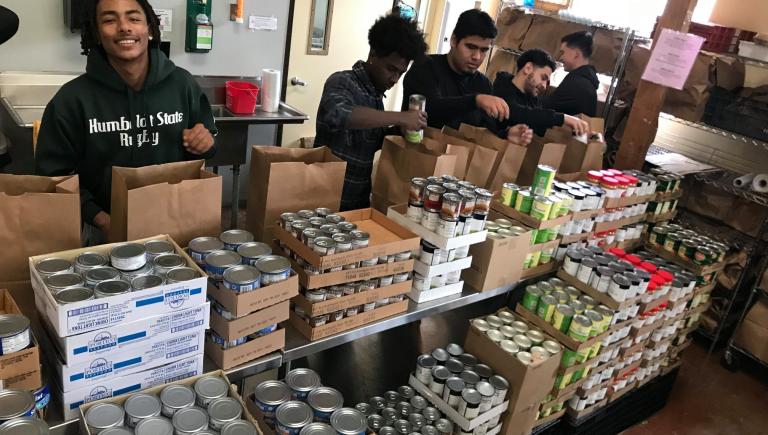 Students packing lunches at Food for People