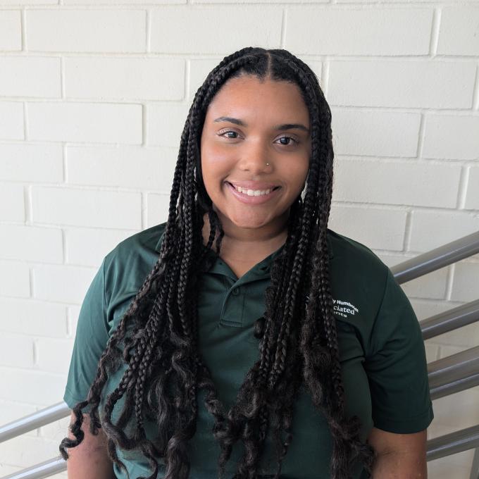 Portrait of Roselyn Montanez