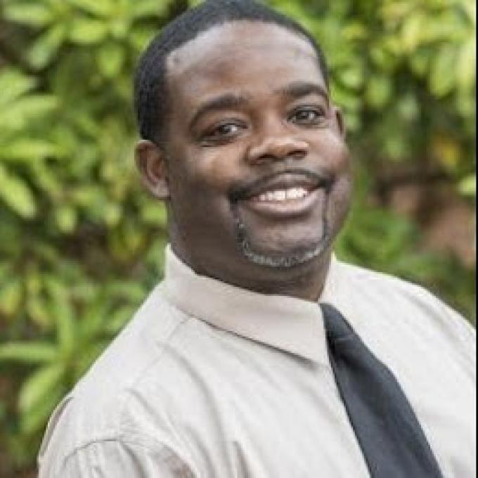 Portrait of Cedric Aaron