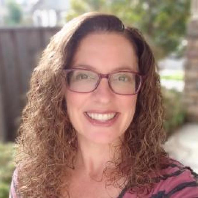 Portrait of Stephanie McMullen
