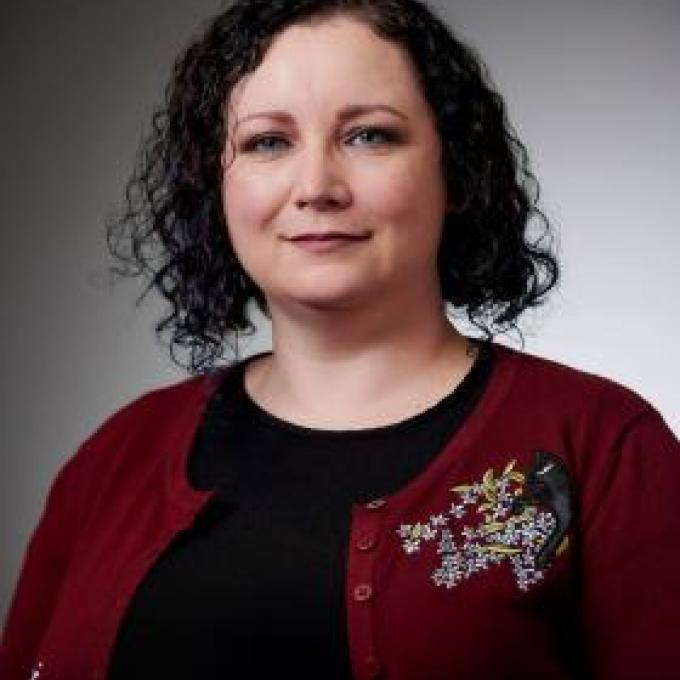 Portrait of Amanda Alexander