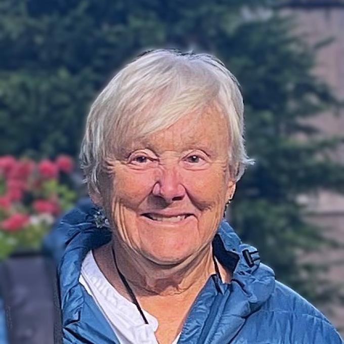 Portrait of Shelley Mitchell