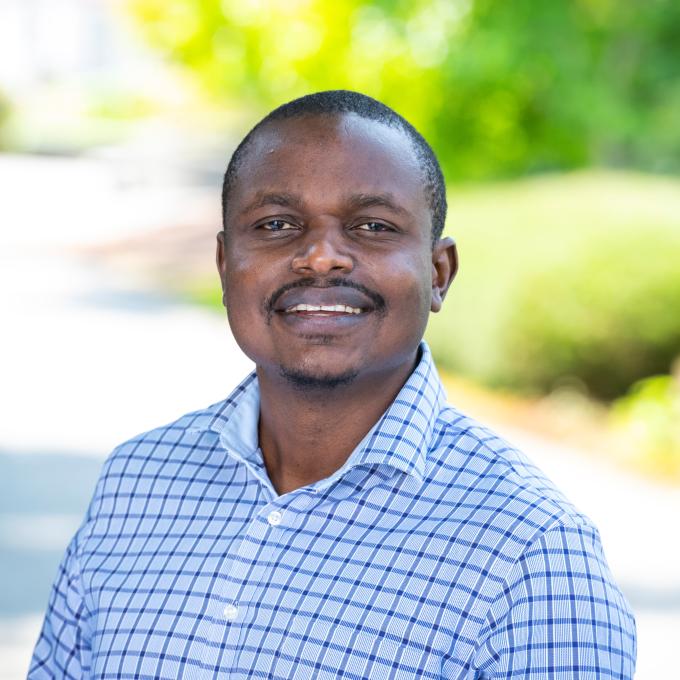 Portrait of Tawanda Gara