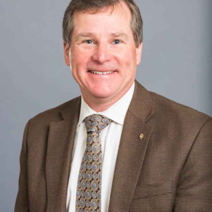 Portrait of Scott Hunt
