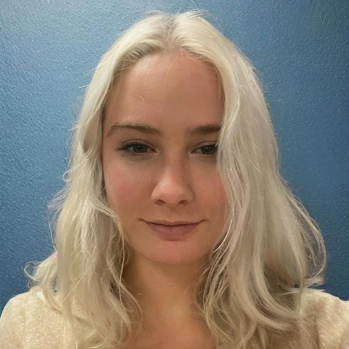 Portrait of Amanda Ratcliff