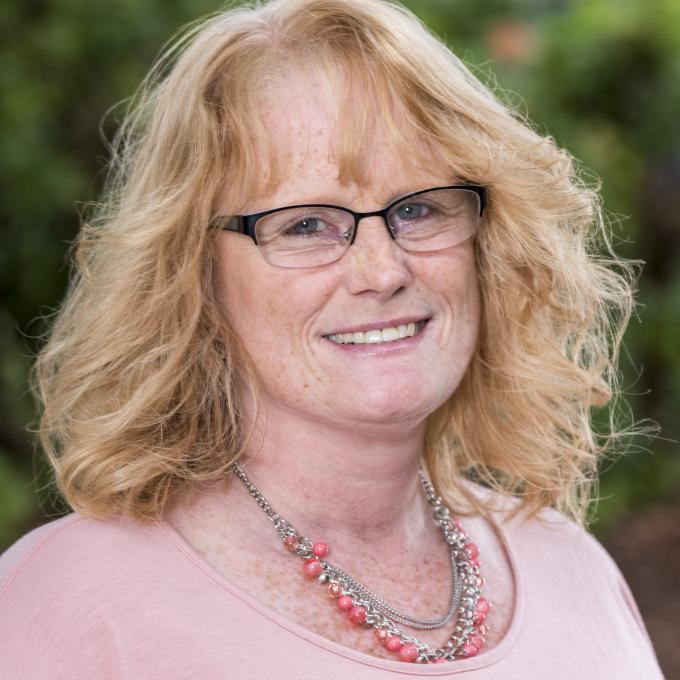 Portrait of Tracy Ward