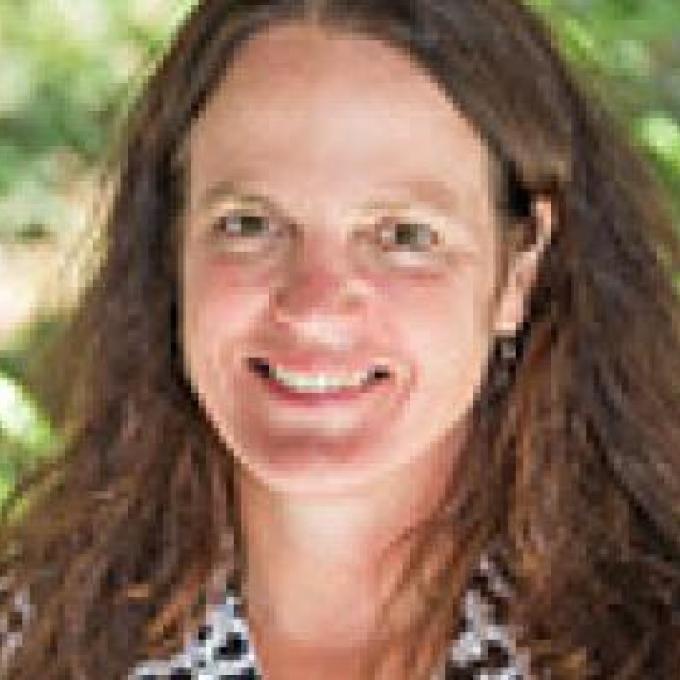 Portrait of Lisa Hoyt, FNP