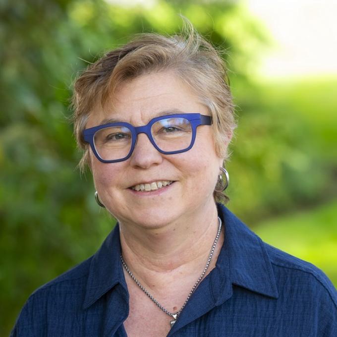Portrait of Jennifer Sanford (she/her)