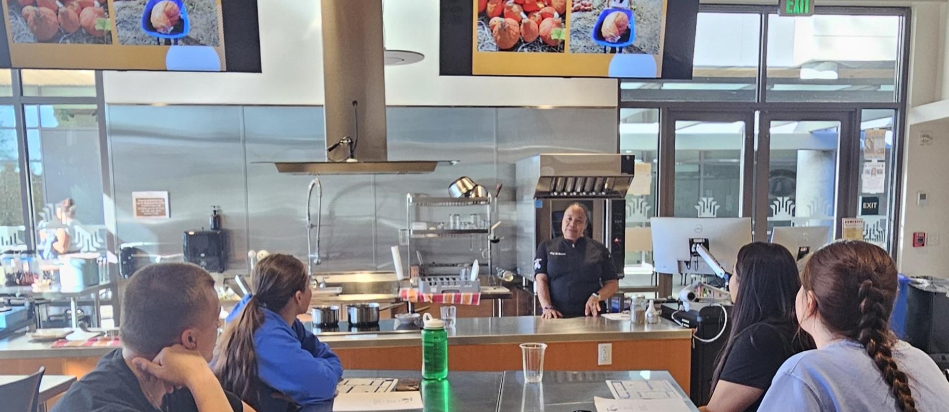 Chef Crystal Wahpepah workshop with the Huwighurruk Tribal Health Postbaccalaureate Cohort