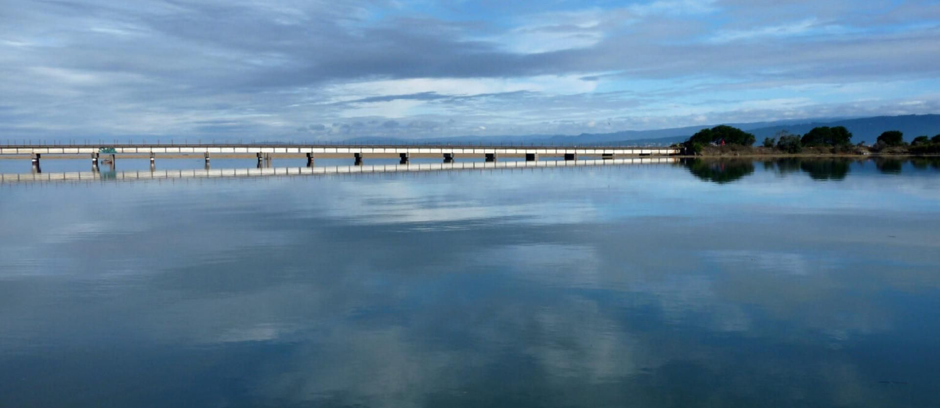 Image of the bridge to woodley island and samoa from Eureka