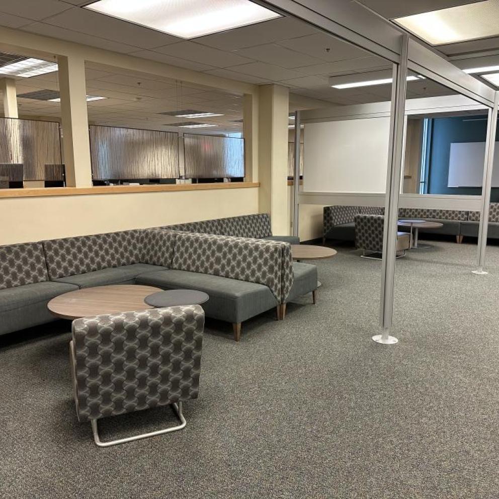 image of group study area by Library lab 122