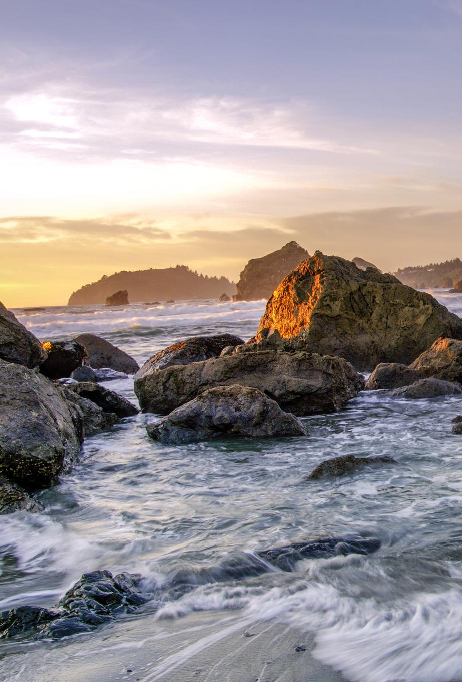 cal poly humbolt waves at the beach