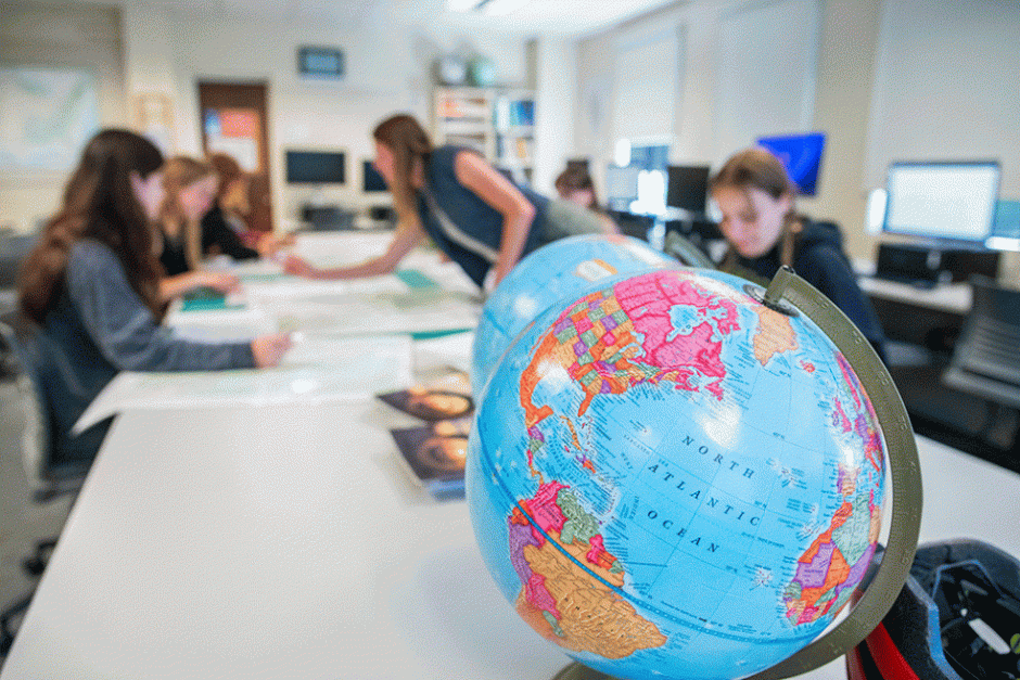 The Individualized Degree Program combines coursework from different disciplines, and prepares students to meet the interdisciplinary demands of living in a globalized society.