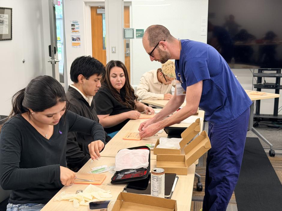 Premed shadowing - sutures practice