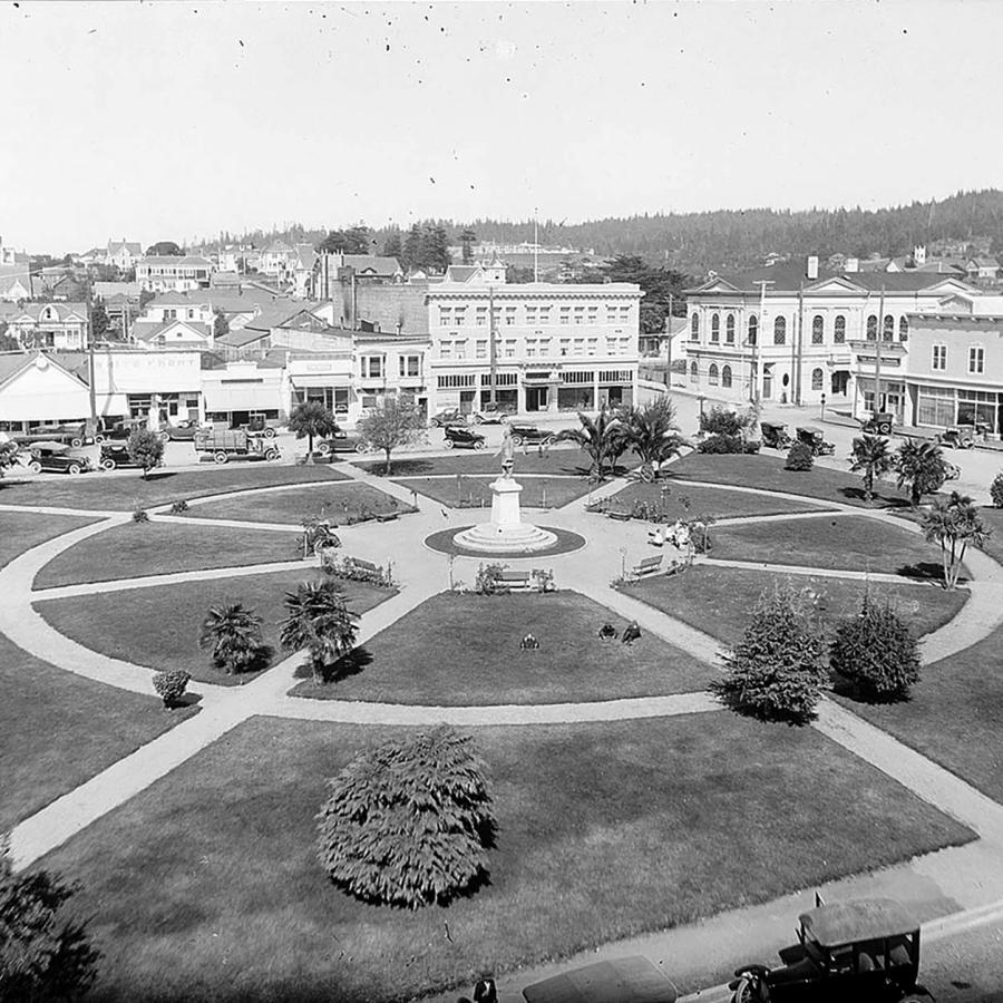 Historical image of Arcata Plaza