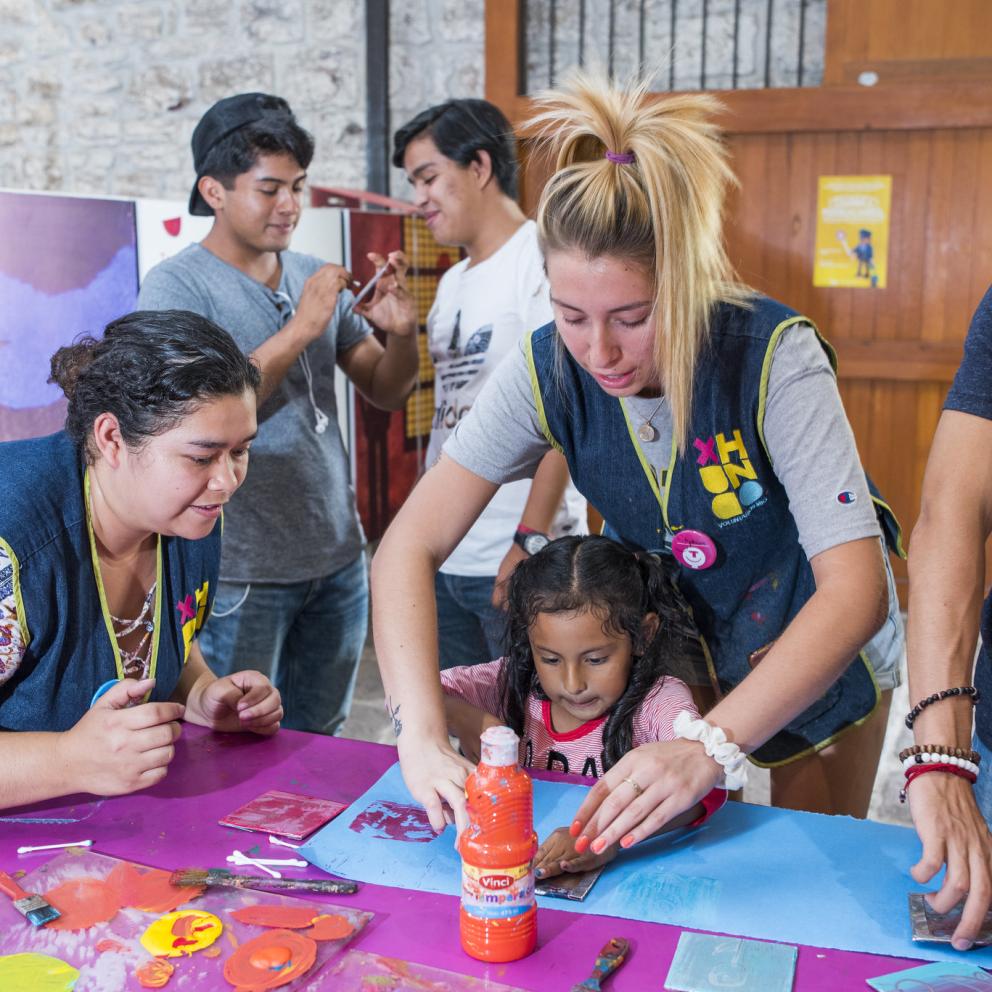 Spanish class service learning trip